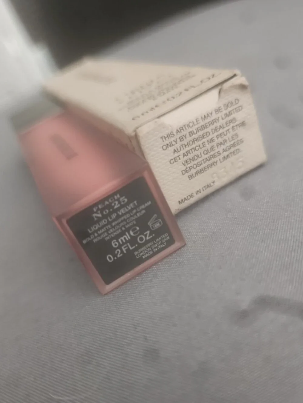 Burberry Liquid Lip Velvet Shade No 25 Peach